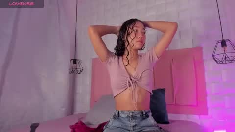 Lyhana Lee online show from February 3, 2025, 12:03 pm