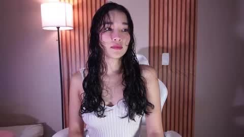 Lyhana Lee online show from January 11, 2026, 1:38 pm