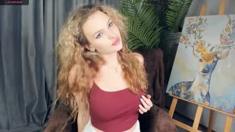 simply Eliza  online show from November 10, 2025, 2:16 pm