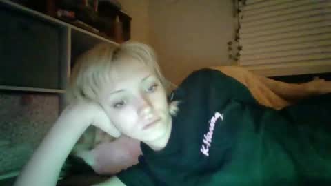 lylahsweets online show from February 17, 2026, 2:19 am