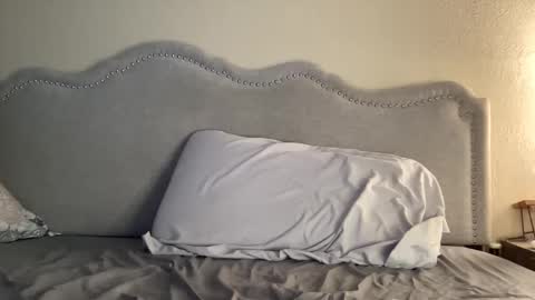 Olivia online show from January 11, 2025, 3:42 pm