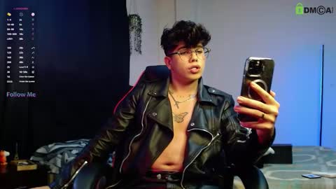 Lyle Bennett Freelance Model online show from November 3, 2025, 12:06 pm