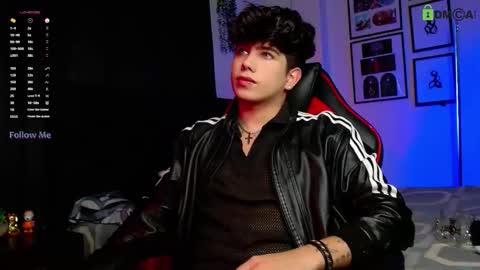 Lyle Bennett Freelance Model online show from November 16, 2025, 12:11 pm