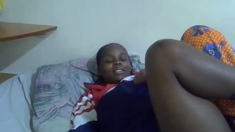 lyn_anna online show from February 14, 2026, 9:11 pm