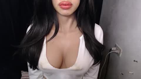 Lyn online show from March 29, 2026, 2:17 pm