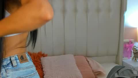 Lyn online show from October 8, 2025, 11:08 am