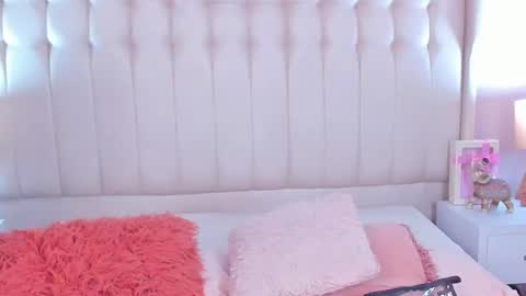 Lyn online show from January 10, 2026, 11:12 am