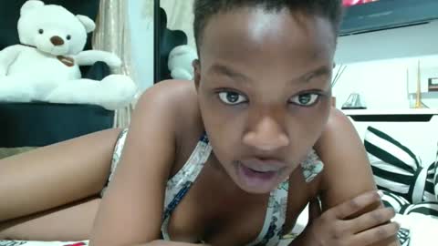 Snapshot of lyne898 chatting on April 14, 2026, 4:29 am lyne898 online show from April 14, 2026, 4:29 am