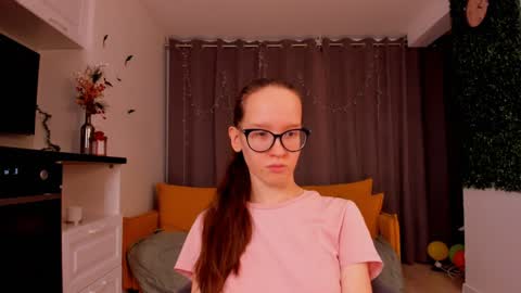 Sara online show from January 27, 2025, 4:22 pm