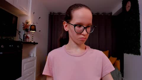 Sara online show from February 20, 2025, 2:18 am