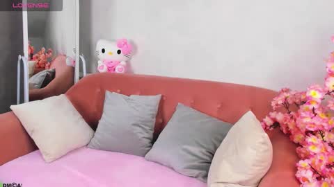 Lynn online show from October 6, 2025, 1:03 am