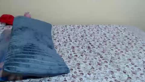 lyenne online show from March 17, 2026, 11:57 am