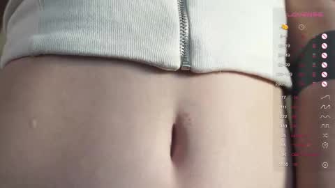 Lola online show from February 25, 2025, 8:47 am