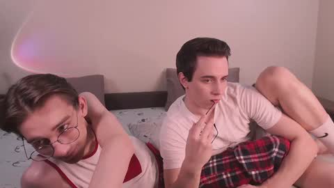 KennyEliot online show from December 27, 2024, 7:46 pm