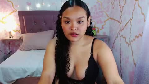 Lyra online show from January 14, 2025, 8:37 pm