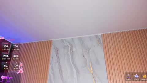 Snapshot of lys_with chatting on March 1, 2025, 4:37 am VIVIANA online show from March 1, 2025, 4:37 am