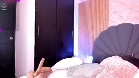    VIVIANA    online show from July 10, 2026, 2:49 am