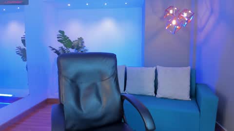 Lyssa  Everyday From 0700 to 1630 Col Time online show from February 12, 2025, 2:54 pm