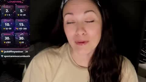 M0lly online show from November 26, 2025, 8:43 pm