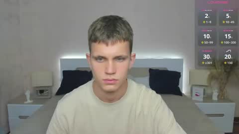Snapshot of m0neyken_ chatting on July 21, 2026, 2:36 am m0neyken_ online show from July 21, 2026, 2:36 am