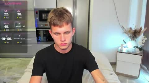 Snapshot of m0neyken_ chatting on July 29, 2026, 6:11 am m0neyken_ online show from July 29, 2026, 6:11 am