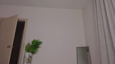 MissLanaB online show from November 23, 2025, 11:32 am