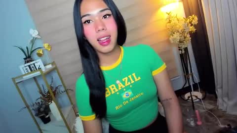Snapshot of m1ssjanelana69 chatting on January 22, 2025, 1:31 am Janelovesu online show from January 22, 2025, 1:31 am