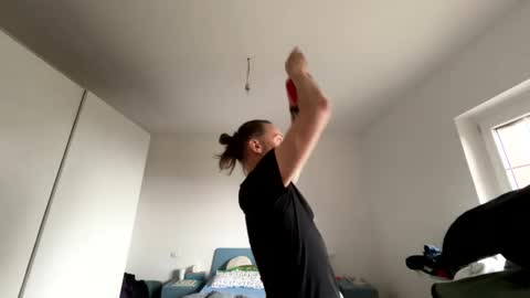 m4rduk online show from February 10, 2025, 8:42 am