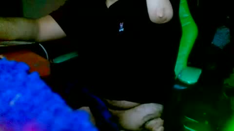 model independient online show from February 24, 2026, 3:37 am