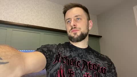 m_stephen online show from April 8, 2026, 3:06 am