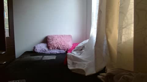 maaddy_thompson online show from February 10, 2026, 8:57 pm