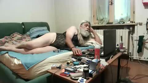 maax1970 online show from September 27, 2025, 10:09 am