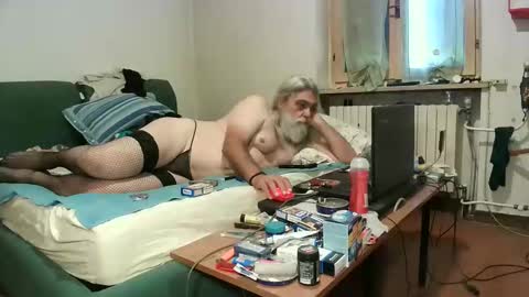 maax1970 online show from October 5, 2025, 9:29 am