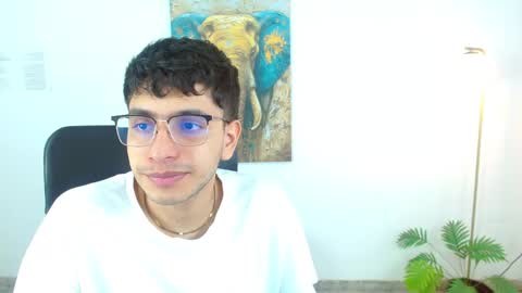 Max online show from March 27, 2026, 2:39 pm