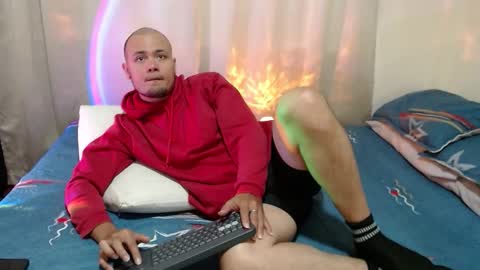 Snapshot of maax_taylor01 chatting on February 6, 2026, 12:30 pm online show from February 6, 2026, 12:30 pm