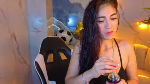 Mabell online show from June 26, 2026, 2:16 am