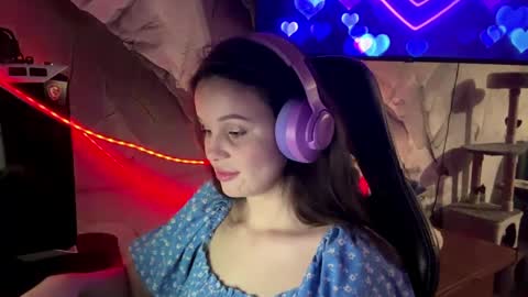 Apolonia online show from May 23, 2026, 6:12 pm