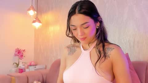 Snapshot of maca_bloom chatting on October 15, 2025, 11:43 am Maca online show from October 15, 2025, 11:43 am