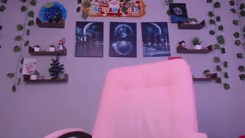 Macey Elliot Modelo Independiente online show from December 26, 2024, 9:15 pm