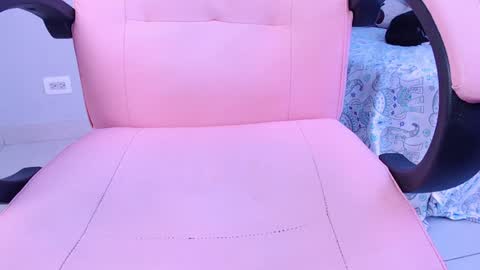 Macey Elliot Modelo Independiente online show from January 6, 2025, 2:47 pm