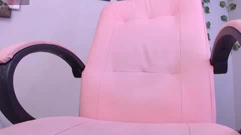 Macey Elliot Modelo Independiente online show from January 18, 2025, 2:33 pm