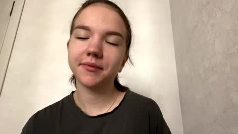Mila online show from May 9, 2026, 5:12 am