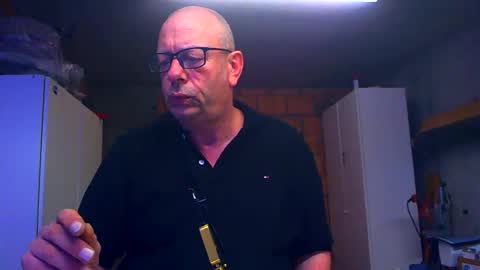 Andy online show from April 7, 2026, 7:03 pm