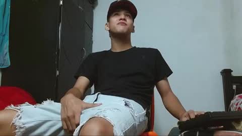 MACHO DOMINANTE online show from September 15, 2025, 1:16 am