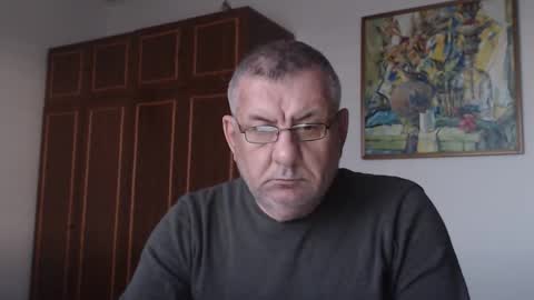 Macho online show from April 6, 2026, 4:19 pm