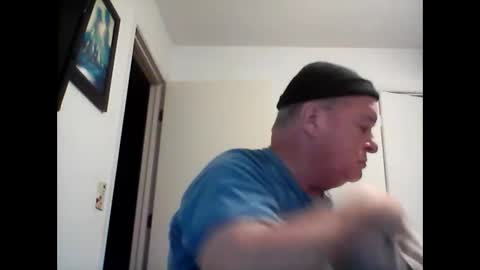 mackdocc001 online show from December 3, 2024, 11:57 pm