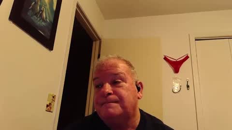 mackdocc001 online show from December 5, 2025, 6:15 pm