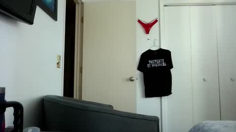 mackdocc001 online show from January 13, 2026, 3:28 pm