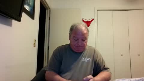 mackdocc001 online show from February 15, 2026, 6:26 pm