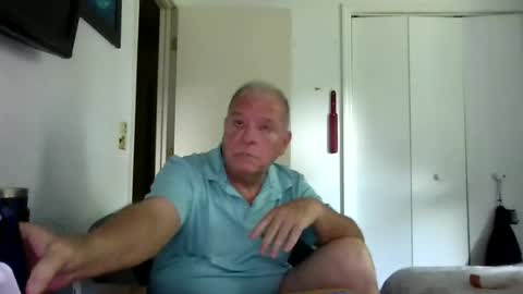 Snapshot of mackdocc001 chatting on July 5, 2026, 6:04 pm mackdocc001 online show from July 5, 2026, 6:04 pm